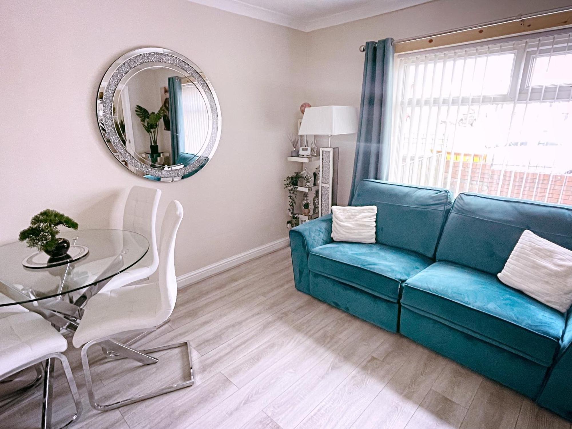 Entire 3-Bedroom Home In Oldham - Guest House מראה חיצוני תמונה